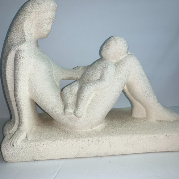 Haeger Sculpture Pottery "Baby And The Mother"